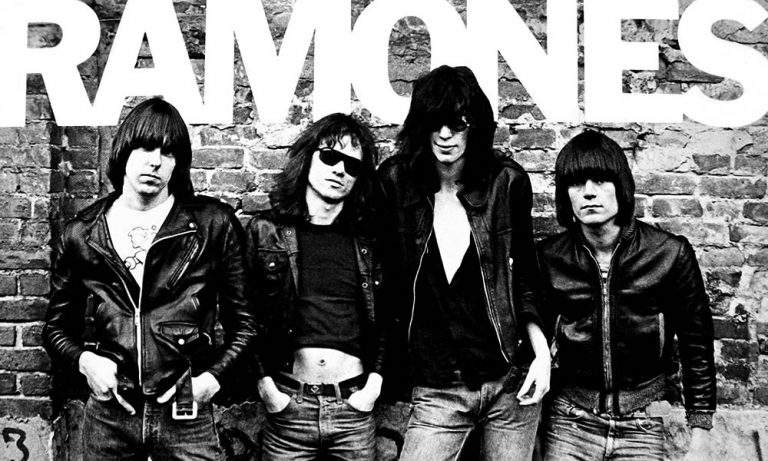 Läs mer om artikeln Behind The Vinyl – Ramones – Ramones